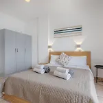 公寓式酒店 遨享仕客房公寓式酒店 4*