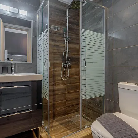 遨享仕客房公寓式酒店 4*