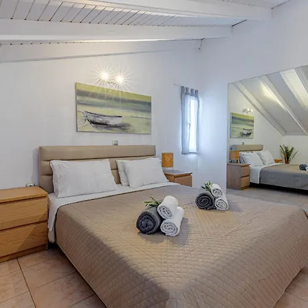 Lejlighedshotel Oceanis Mparmpati