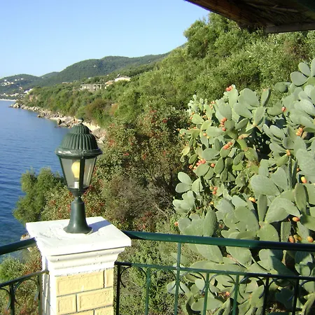 Oceanis Lejlighedshotel Mparmpati